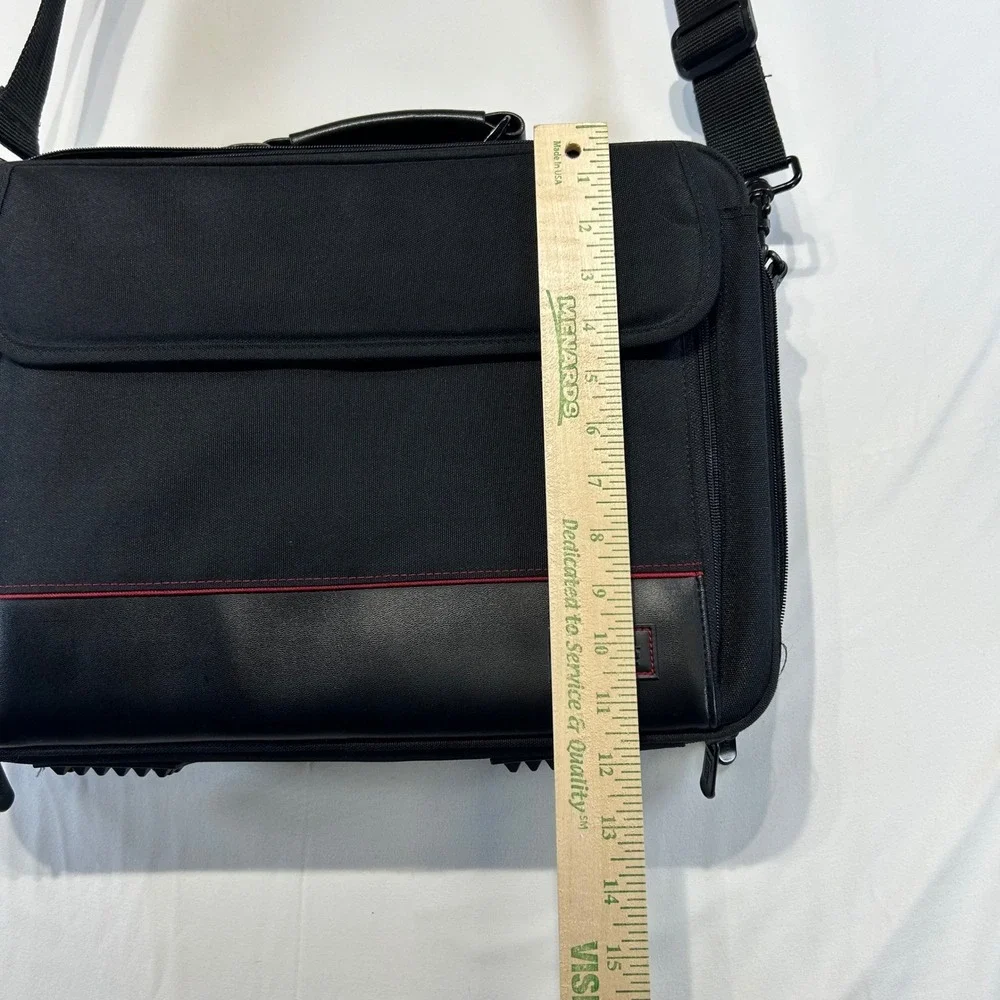 Targus Corporate Goth Laptop Briefcase Messenger Bag Black Techwear Utilitarian